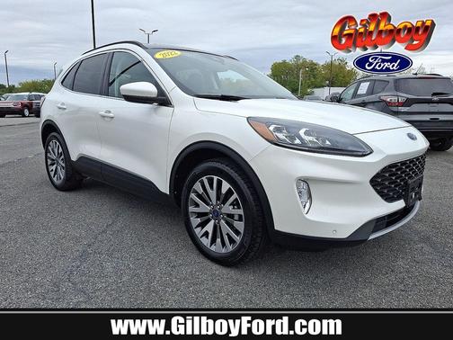2022 Ford Escape Titanium