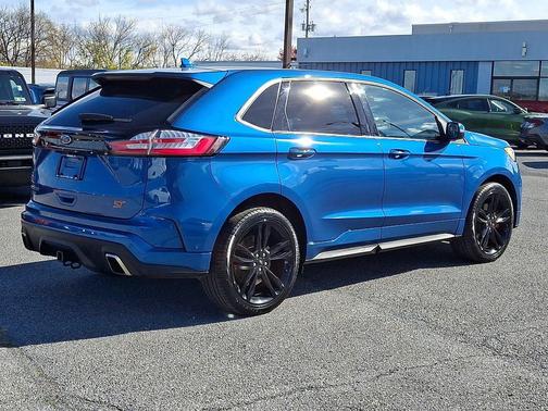 2019 Ford Edge ST