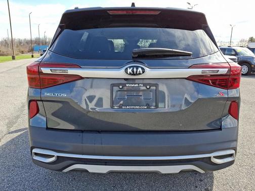 2021 Kia Seltos S