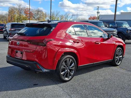 2023 Lexus UX 250h F Sport