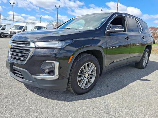 2022 Chevrolet Traverse LT Cloth