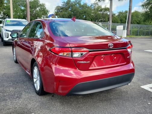 Pearl 2023 Toyota Corolla LE