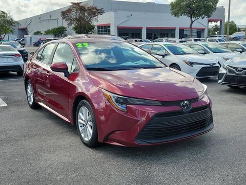 Pearl 2023 Toyota Corolla LE
