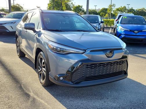 2024 Toyota Corolla Cross Hybrid XSE