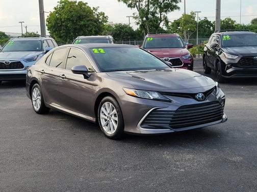 2022 Toyota Camry LE