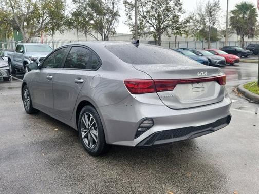 Steel Gray 2022 Kia Forte LXS