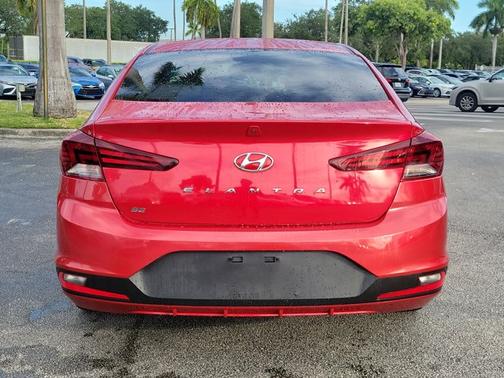 2020 Hyundai ELANTRA SE