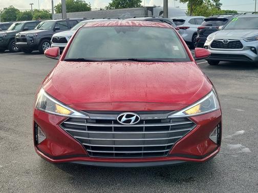 2020 Hyundai ELANTRA SE