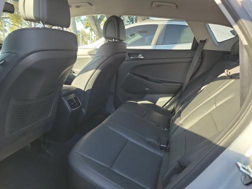 2018 Hyundai TUCSON SEL Plus