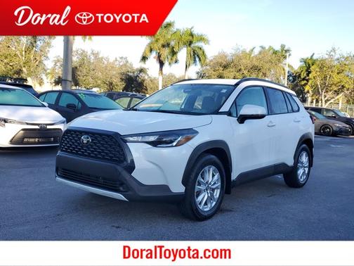 2024 Toyota Corolla Cross LE