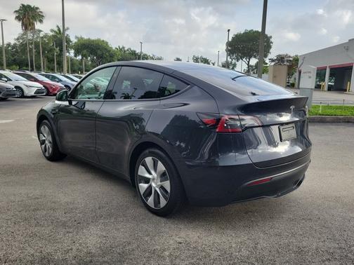 Gray 2024 Tesla Model Y Long Range