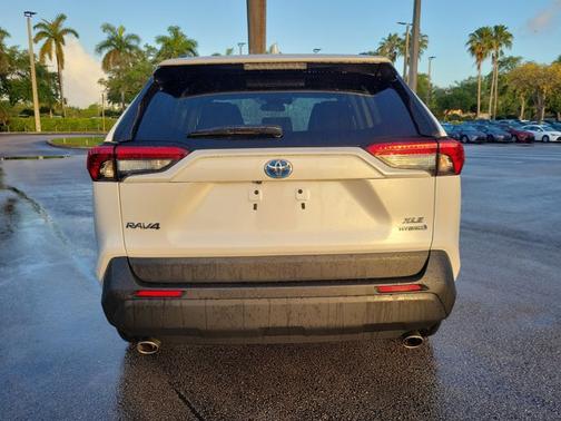 Pearl 2023 Toyota RAV4 Hybrid XLE Premium