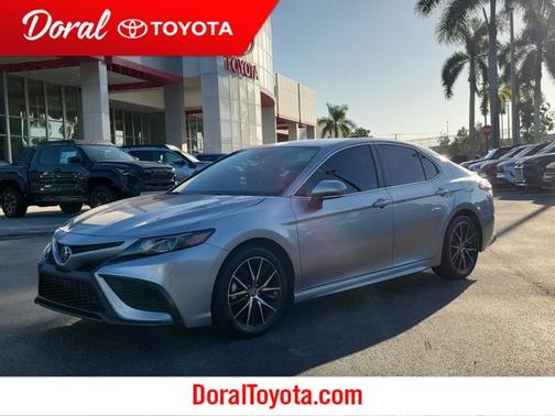 2024 Toyota Camry SE