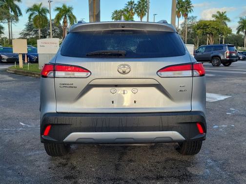 2023 Toyota Corolla Cross LE