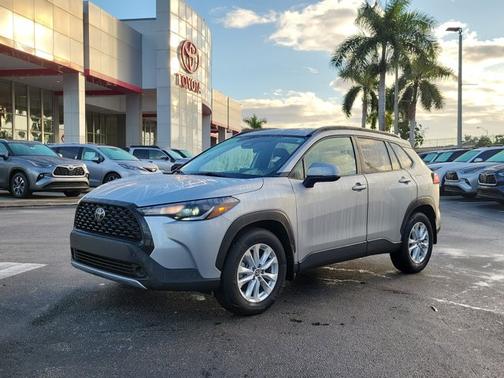2023 Toyota Corolla Cross LE