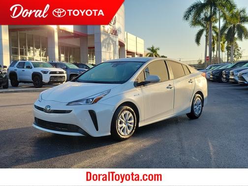 2019 Toyota Prius LE