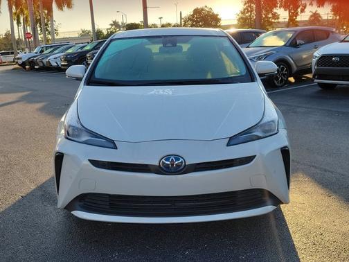 2019 Toyota Prius LE
