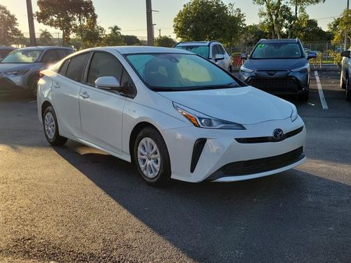 2019 Toyota Prius LE