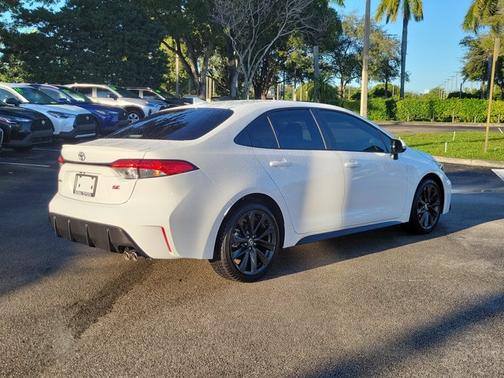 2025 Toyota Corolla SE