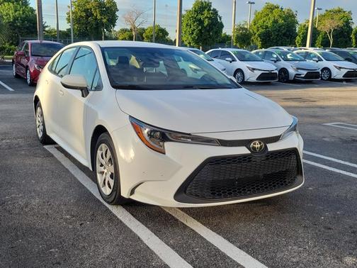2022 Toyota Corolla LE