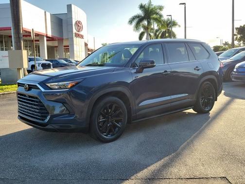 2025 Toyota Grand Highlander XLE