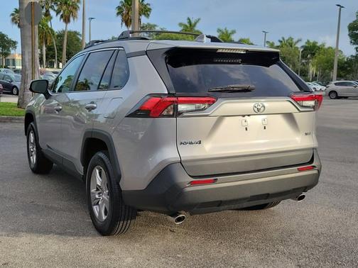 Silver Sky Metallic 2023 Toyota RAV4 XLE