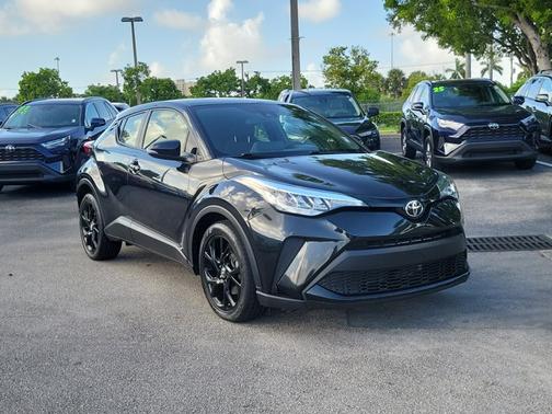 2021 Toyota C-HR LE