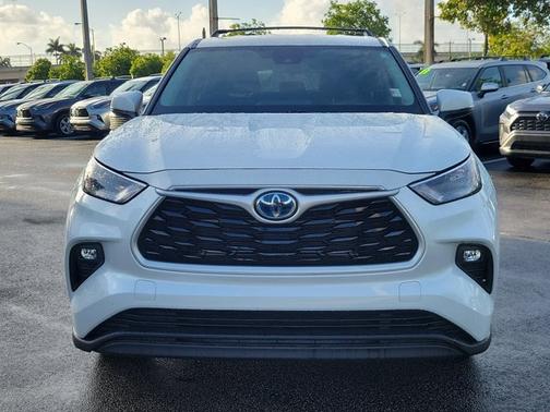 2023 Toyota Highlander Hybrid LE