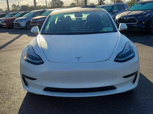 2019 Tesla Model 3 Standard Range Plus