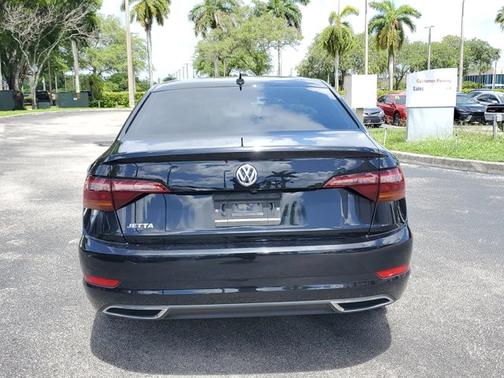 2019 Volkswagen Jetta 1.4T R-Line