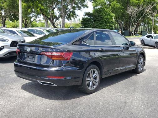 2019 Volkswagen Jetta 1.4T R-Line