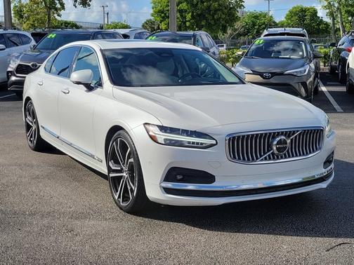 2022 Volvo S90 Inscription