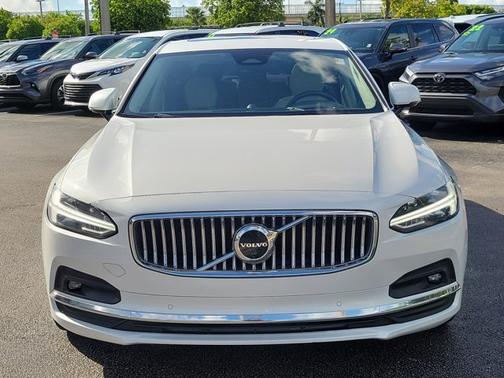 2022 Volvo S90 Inscription