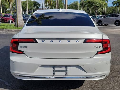 2022 Volvo S90 Inscription