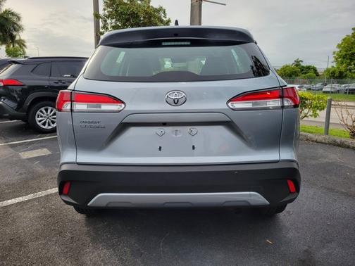Silver 2025 Toyota Corolla Cross L