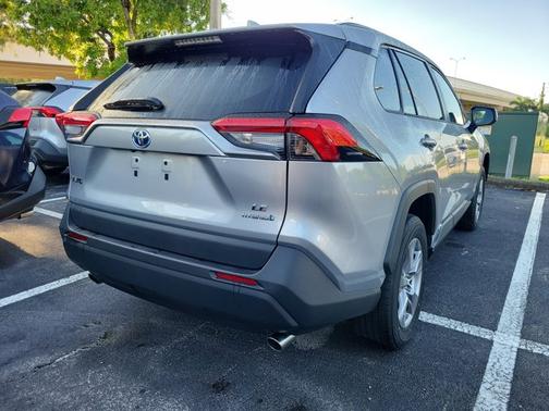 2023 Toyota RAV4 Hybrid LE