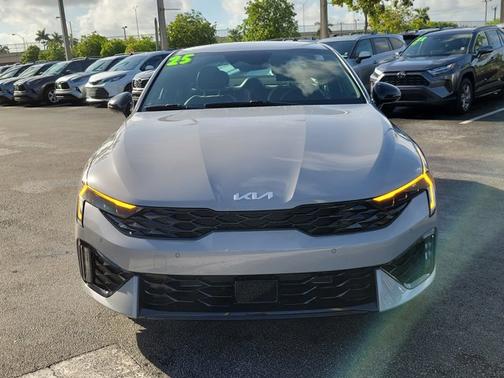 2025 Kia K5 GT-Line