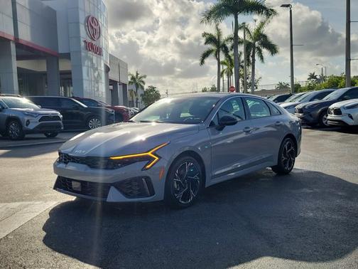 2025 Kia K5 GT-Line