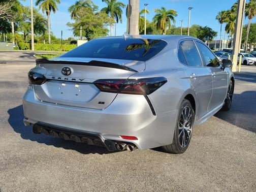 2019 Toyota Camry SE