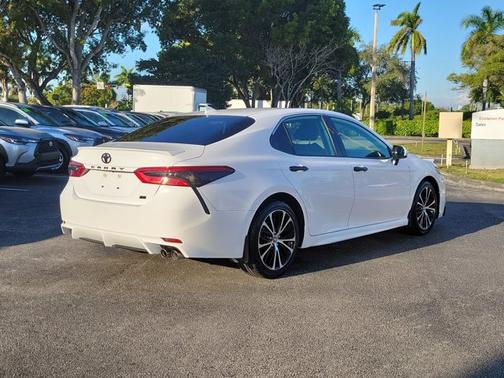 2019 Toyota Camry SE