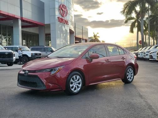 2022 Toyota Corolla LE