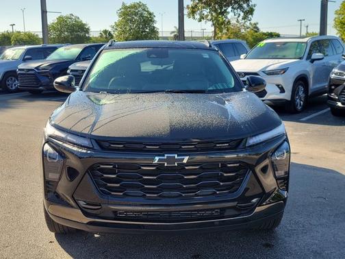 Mosaic Black Metallic 2025 Chevrolet Trax ACTIV
