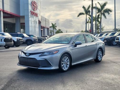 2022 Toyota Camry LE