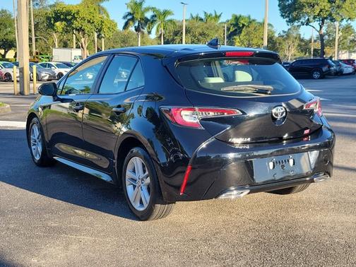 2021 Toyota Corolla Hatchback SE
