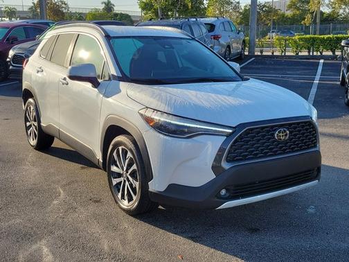 2022 Toyota Corolla Cross XLE