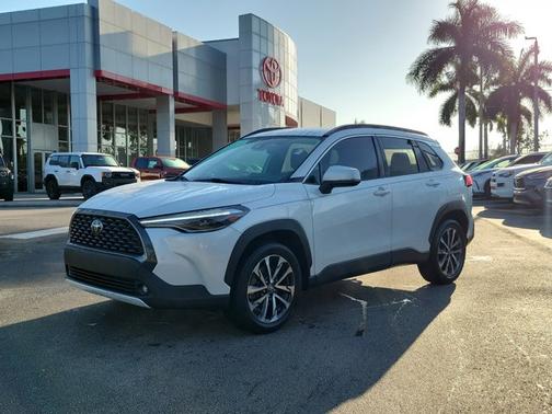 2022 Toyota Corolla Cross XLE