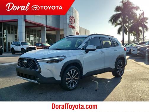 2022 Toyota Corolla Cross XLE