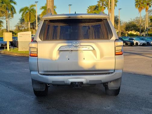 2014 Toyota 4Runner SR5