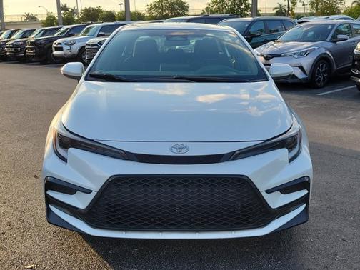 Pearl 2024 Toyota Corolla SE