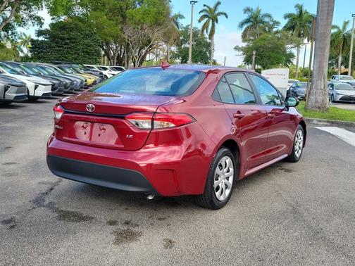 Pearl 2024 Toyota Corolla LE